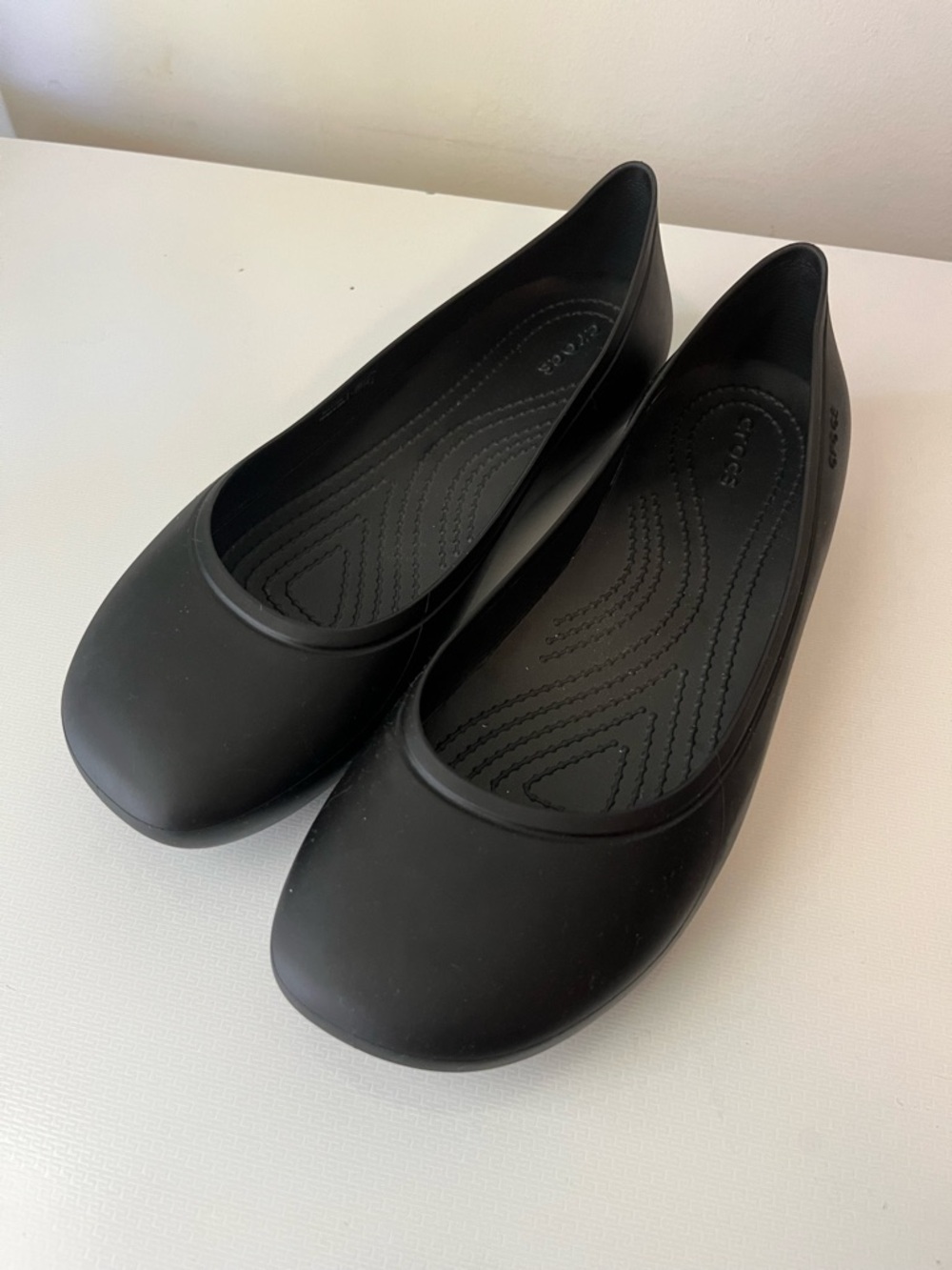 CROCS Women's Black Slip-On Ballet Flats